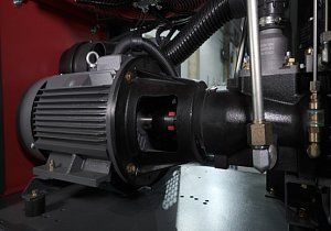 ТРЕХФАЗНЫЙ ЭЛЕКТРИЧЕСКИЙ ДВИГАТЕЛЬ